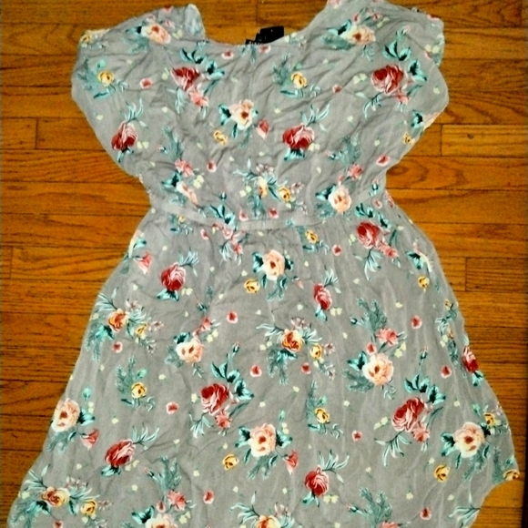 Gauze babydoll top Torrid floral tunic high low size 00 or size 10 women NEW - Picture 4 of 6